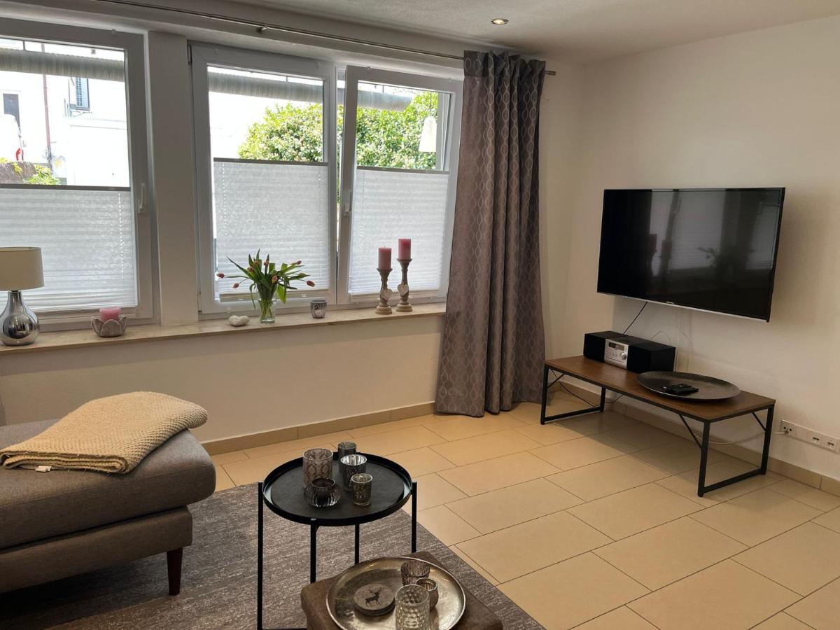 Schoene Ferienwohnung 2,5 Zimmer In Stadtnaehe Mit Eigenem Hofgarten บาลิงเงน ภายนอก รูปภาพ