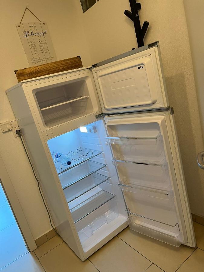 Schoene Ferienwohnung 2,5 Zimmer In Stadtnaehe Mit Eigenem Hofgarten บาลิงเงน ภายนอก รูปภาพ