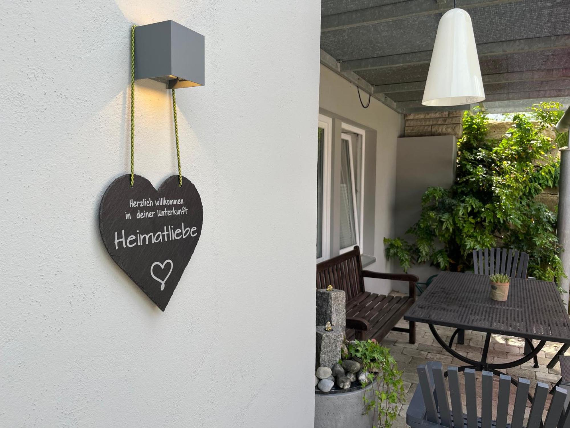 Schoene Ferienwohnung 2,5 Zimmer In Stadtnaehe Mit Eigenem Hofgarten บาลิงเงน ภายนอก รูปภาพ